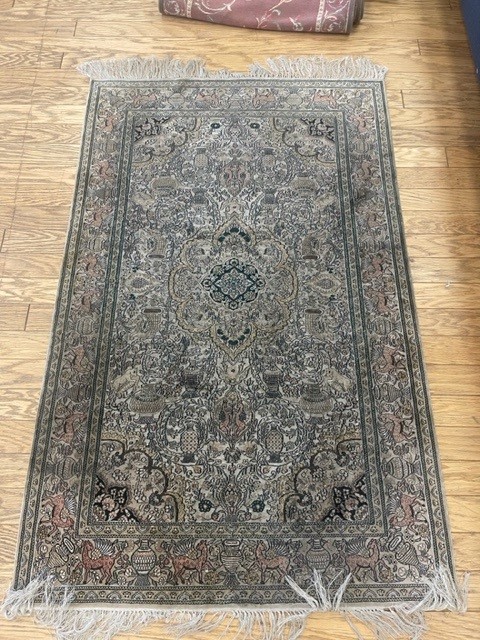 4'x6' rug for room