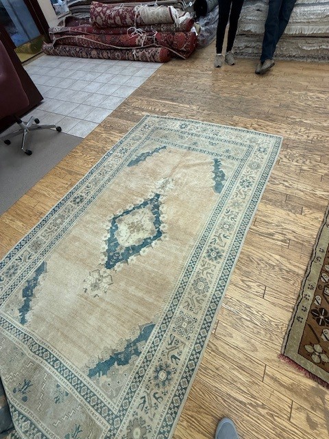 6'x9' living room rug