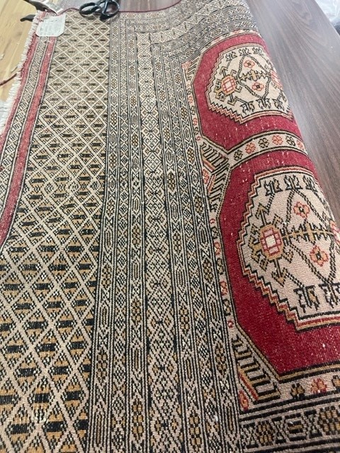 4'x6' rug for room