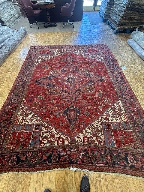 9'x12' living room rug pre-restoration