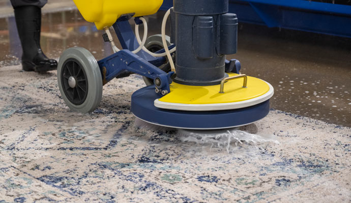 rug cleaining with machine